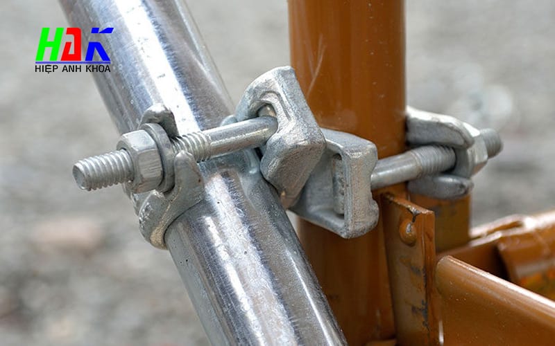 Cùm Khóa Giáo Giàn Giáo: Cấu Tạo, Công Dụng Và Cách Lắp Đặt Chuẩn