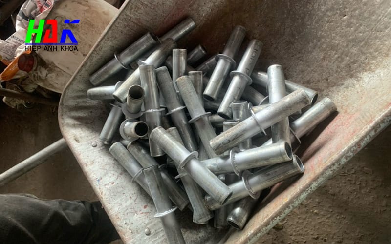 Thuê Đầu Nối Giàn Giáo Giá Rẻ, Uy Tín Ở Đâu?