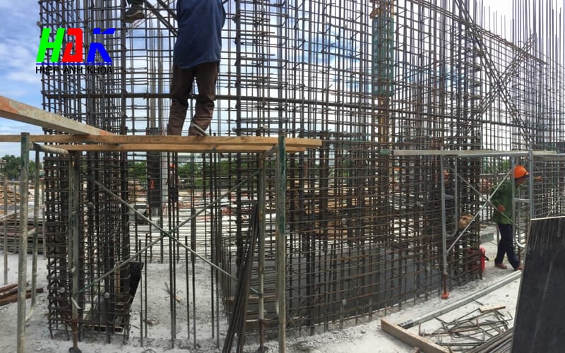 Cho Thuê Giàn Giáo, Coppha Đồng Bộ - Giải Pháp Toàn Diện Cho Nhà Thầu 1 Những Lưu Ý An Toàn Khi Sử Dụng Giàn Giáo Và Coppha Tại Công Trình