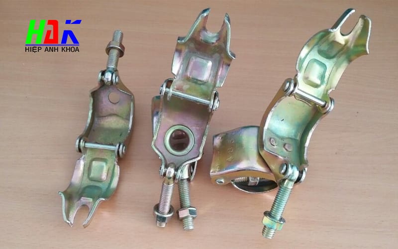 Cấu Tạo Và Vật Liệu Phổ Biến Của Khóa Cùm Giàn Giáo