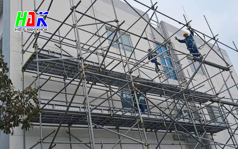 Tiêu Chí Lựa Chọn Đơn Vị Cho Thuê Cùm Cố Định Giàn Giáo Uy Tín