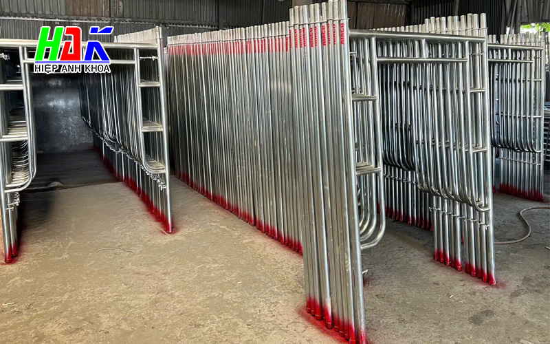 Giàn Giáo Nào Chịu Lực Tốt? So Sánh Các Loại Phổ Biến 1 Giàn Giáo Khung