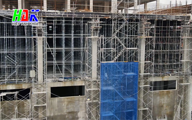 Khi Nào Nên Thuê Giàn Giáo Ngoài Trời?