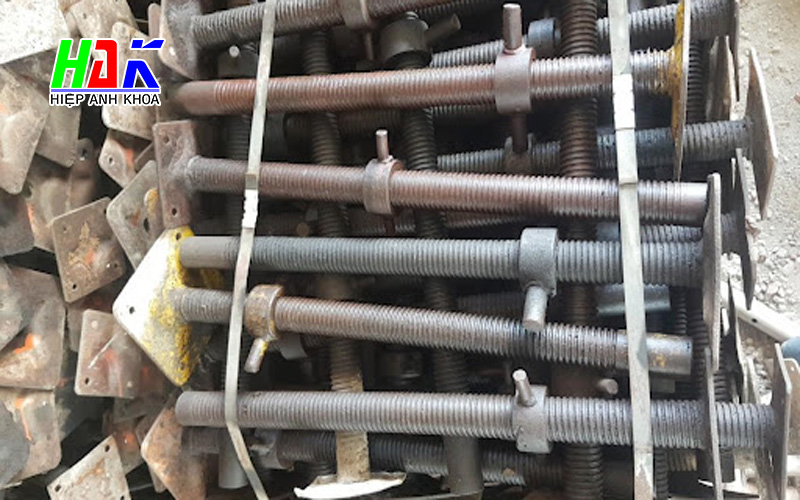 Lưu Ý Khi Thuê Kích Tăng Giàn Giáo