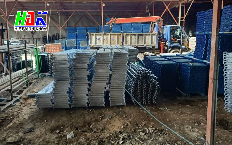 Thuê Giàn Giáo Cần Chuẩn Bị Những Thông Tin Gì?