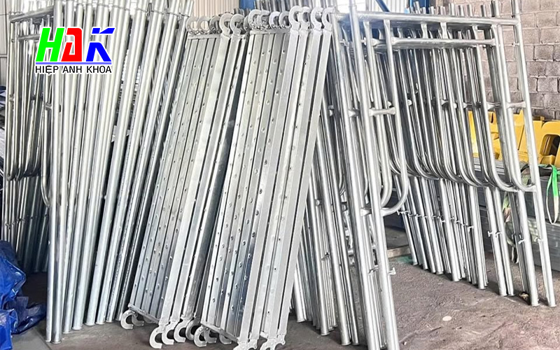 Giàn Giáo Mạ Kẽm Là Gì? Ưu Điểm Và Kinh Nghiệm Chọn 
